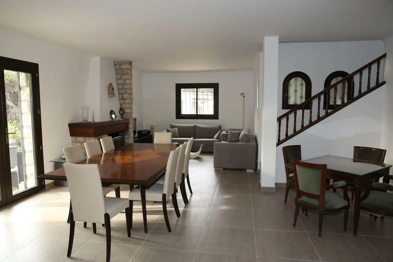 Villa Roquefort Les Pins Hébergement de vacances